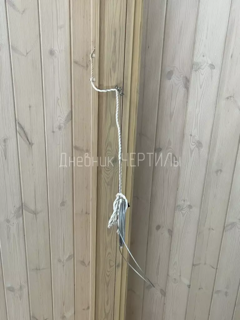 Раскладка деревянная на потолке (7)